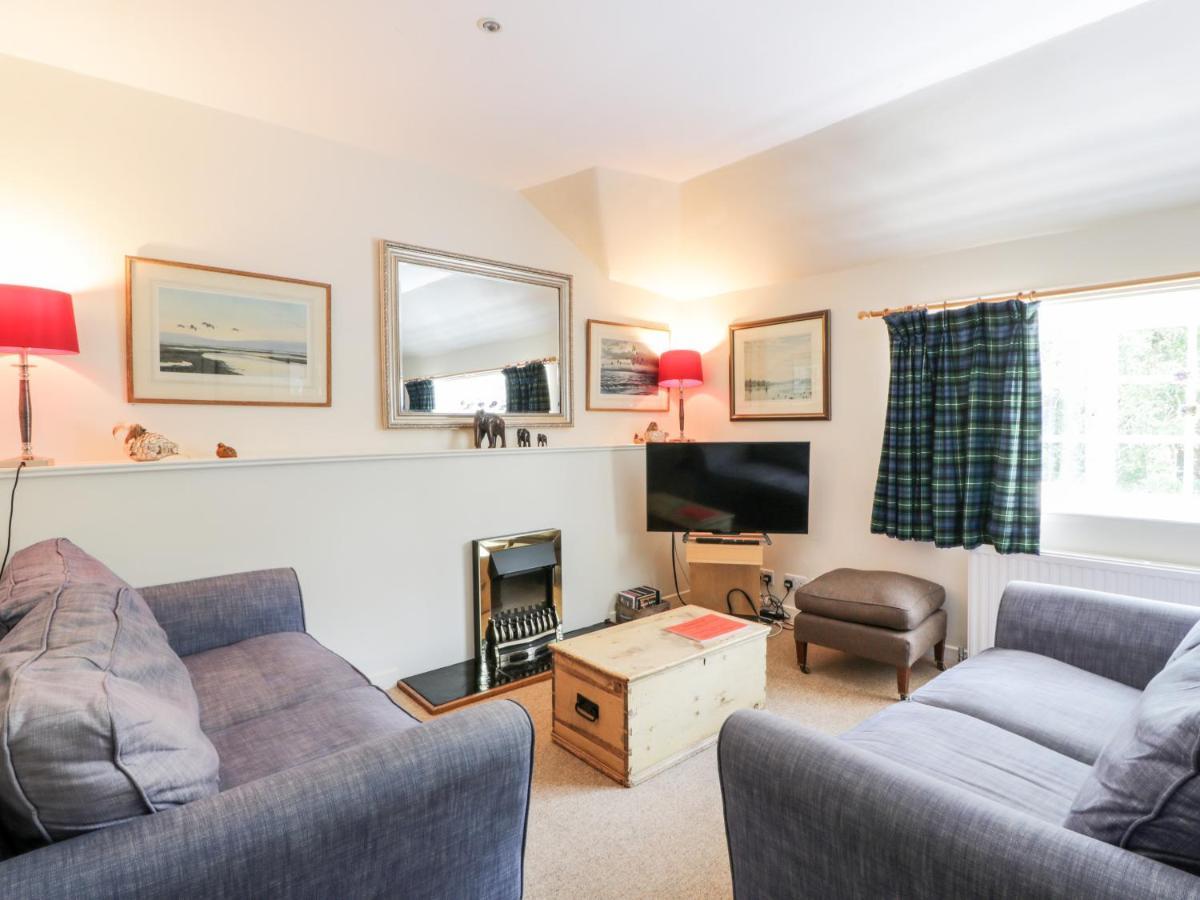 The Mews Flat Apartment Dalswinton Bagian luar foto