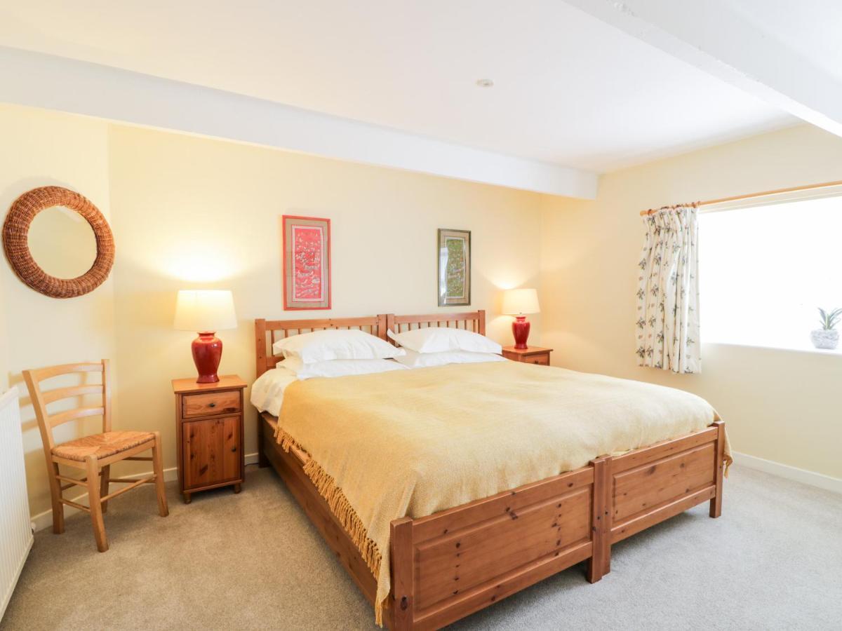 The Mews Flat Apartment Dalswinton Bagian luar foto